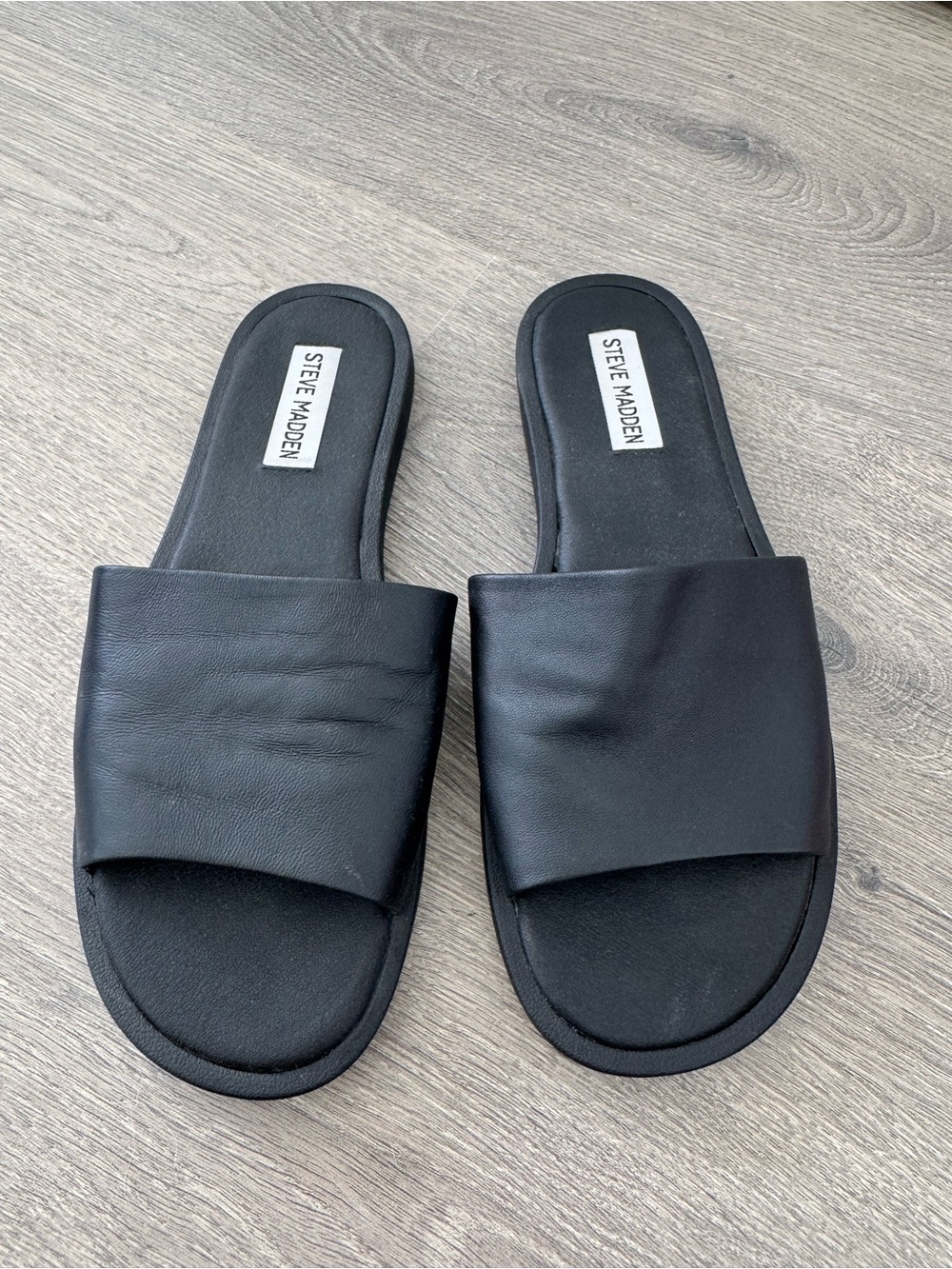 Steve Madden Black Wide-Strap Slide Sandals
